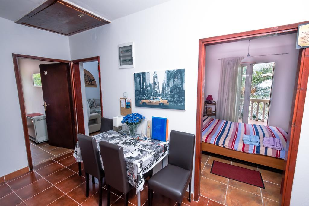 Apartments Beachfront Kotor Kültér fotó
